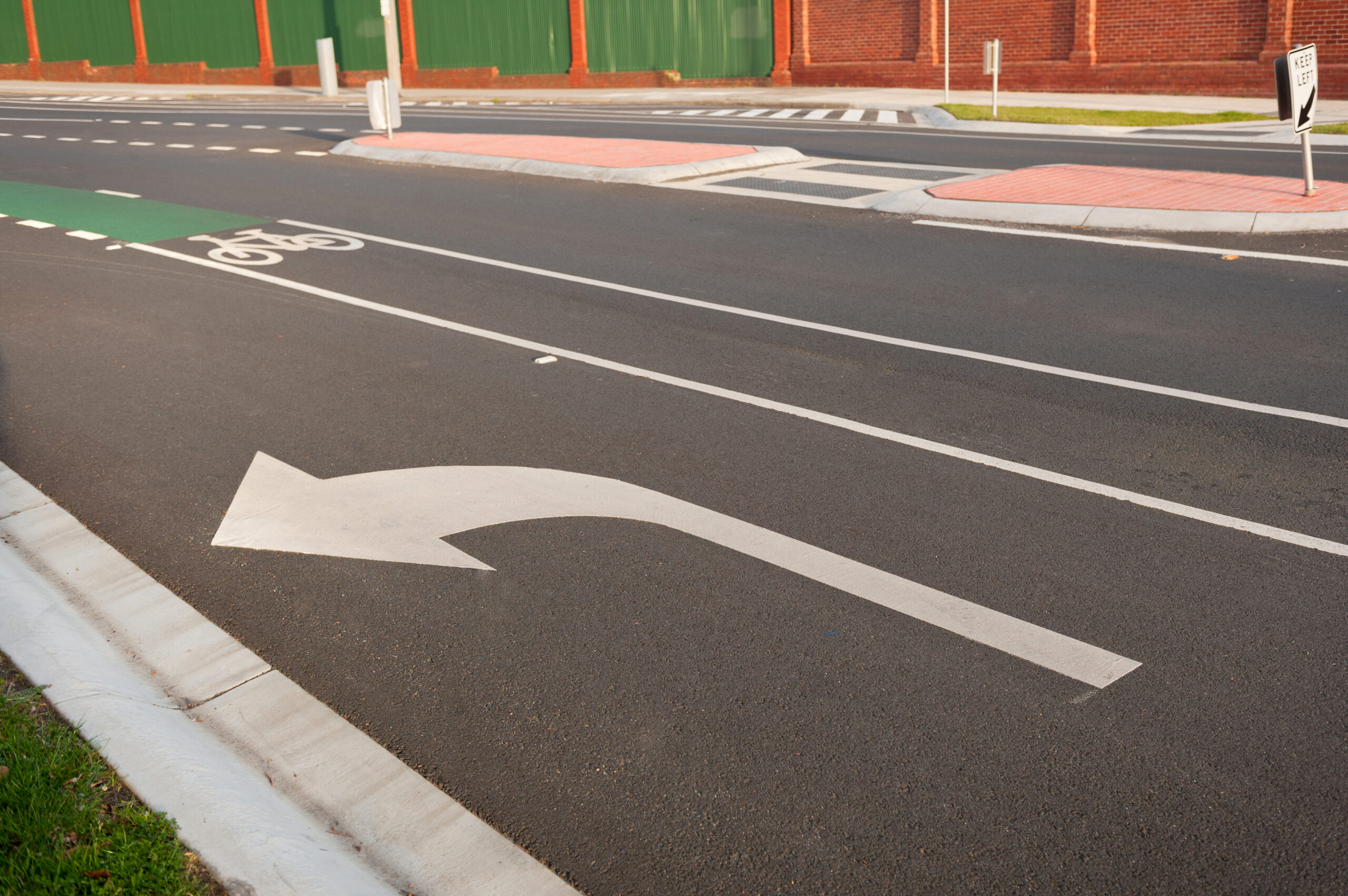 Carpark and Road Line Marking Cragieburn to Traralgon